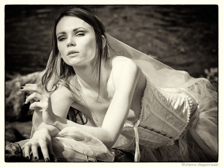 _W2K0913_anticata_bordo_BW